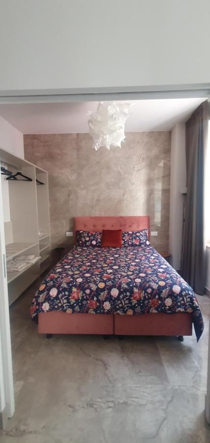Pink Maison Milano Centro Piazza Diaz Duomo Εξωτερικό φωτογραφία